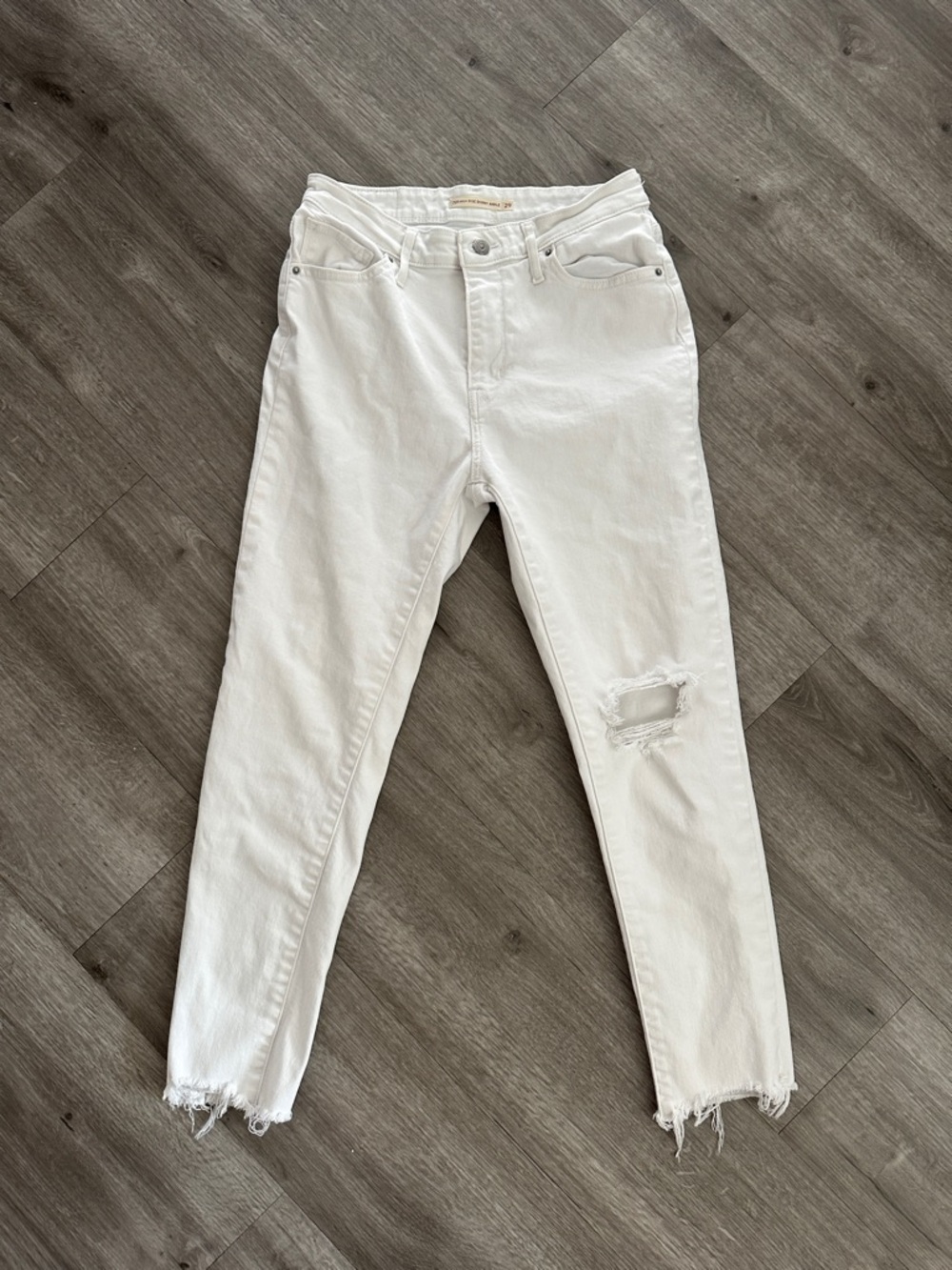 High-Rise White Skinny Jeans with Knee Distress